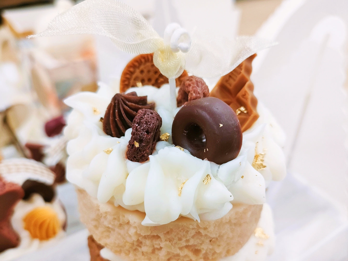 Two Layers Goldleaf Cake Scented Candle