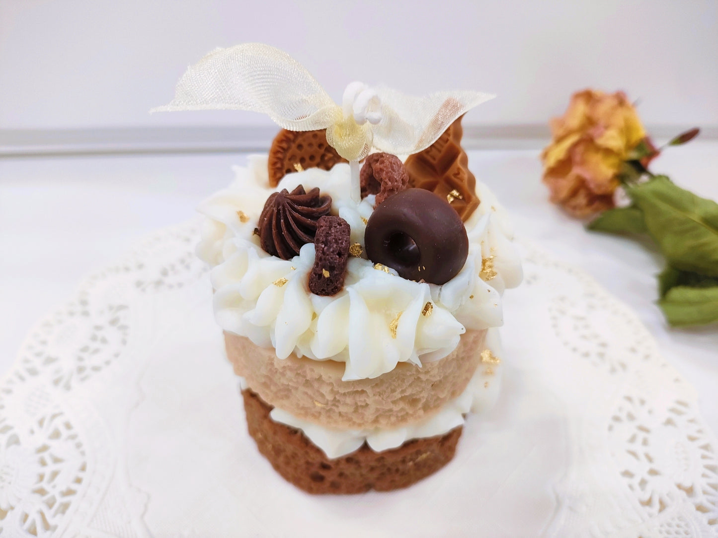 Two Layers Goldleaf Cake Scented Candle