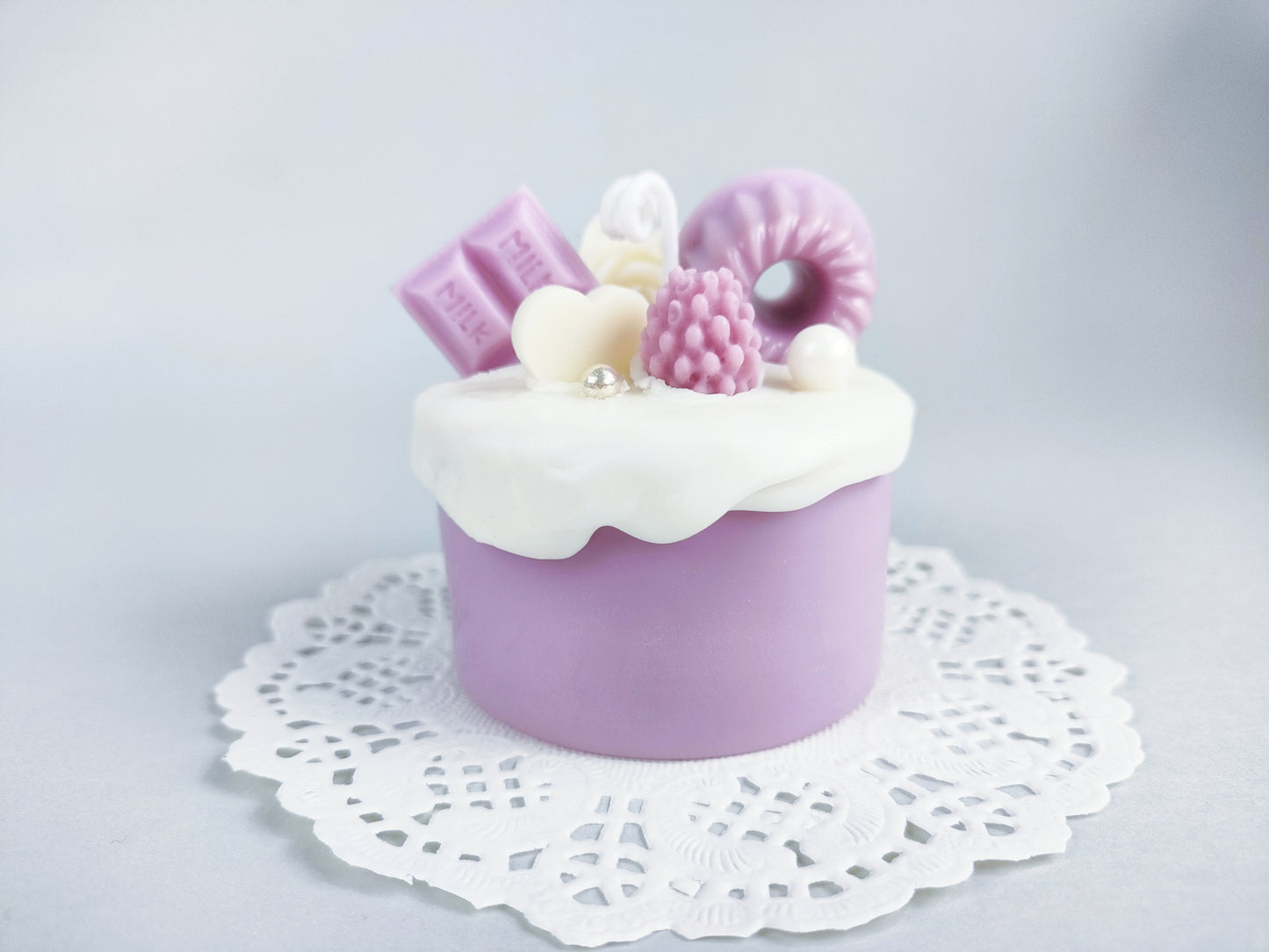 Glaze Cake Scented Candle (Purple)