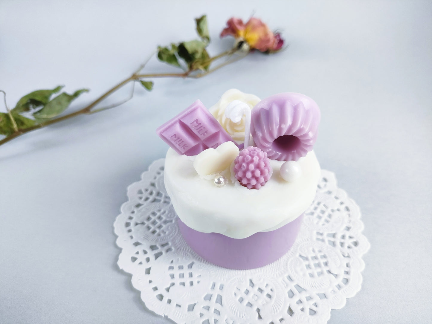 Glaze Cake Scented Candle (Purple)