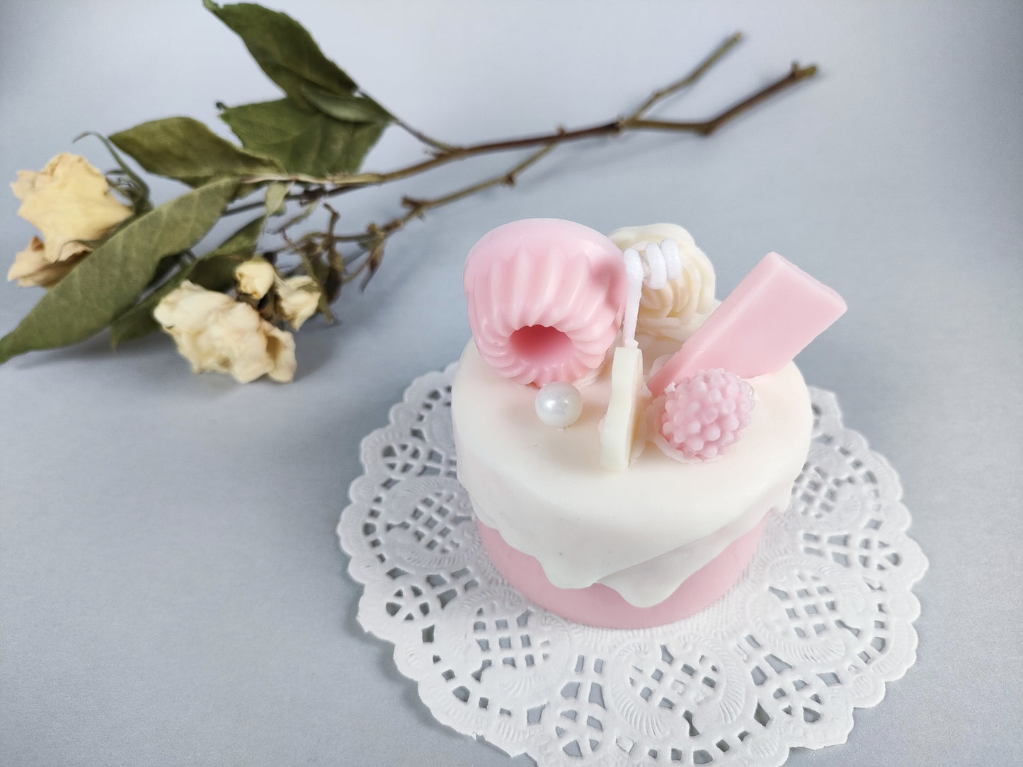 Glaze Cake Scented Candle (Pink)