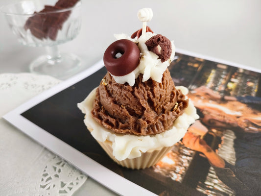 Muffin Gold Leaf Ice Cream Scented Candle