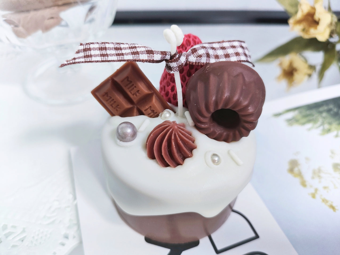 Glaze Cake Scented Candle ( Brown)