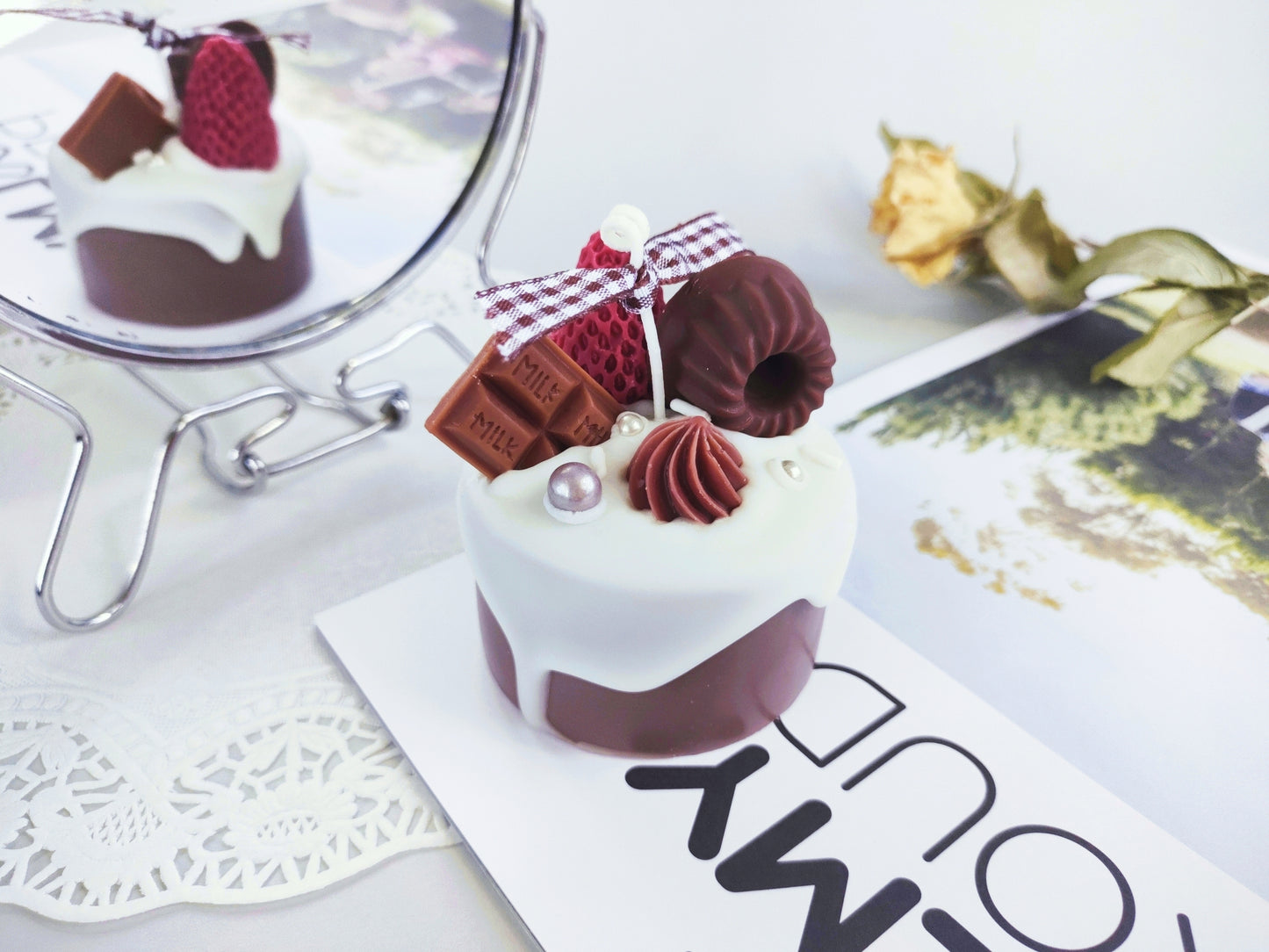 Glaze Cake Scented Candle ( Brown)