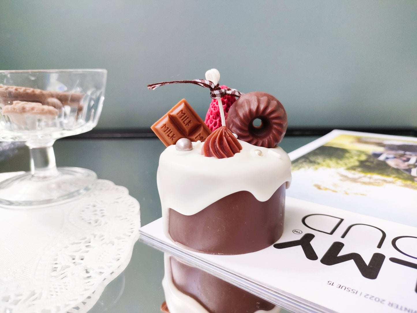 Glaze Cake Scented Candle ( Brown)