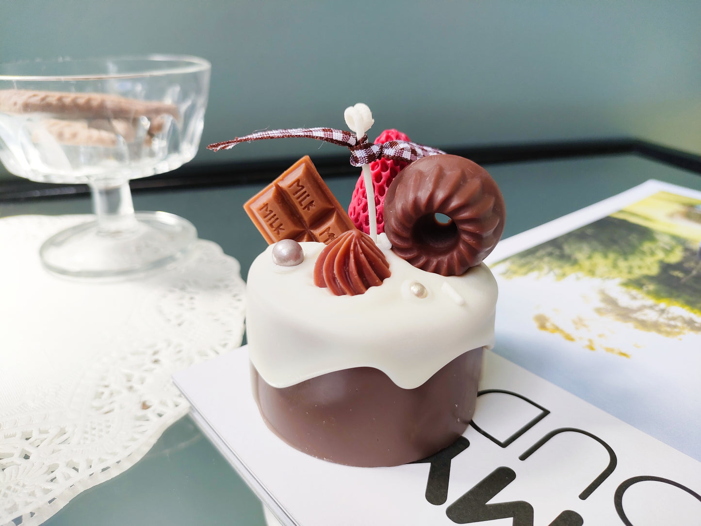 Glaze Cake Scented Candle ( Brown)